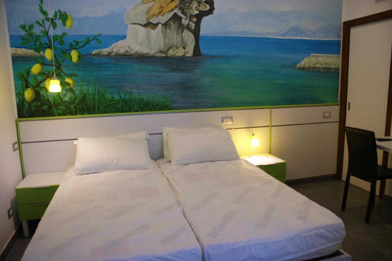 B&B Isole - Rione Alto Неаполь Экстерьер фото